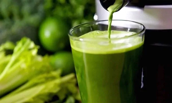 10 Benefits of Bitter Leaf Juice